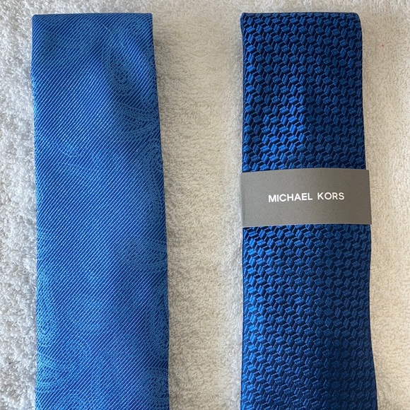 NWT Micheal Kors Men’s Silk Blend Ties Bundle of 2 - Picture 2 of 5